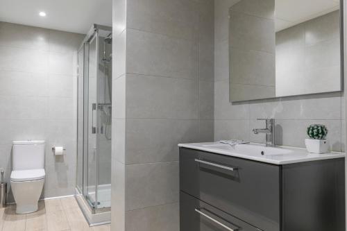 Ένα μπάνιο στο BMA by Forever Rentals