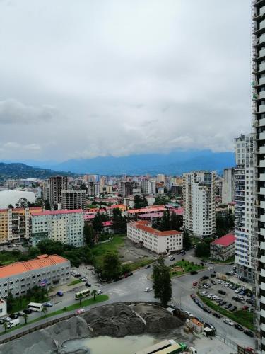 Nespecifikovaný výhled na destinaci Batumi nebo výhled na město při pohledu z apartmánu