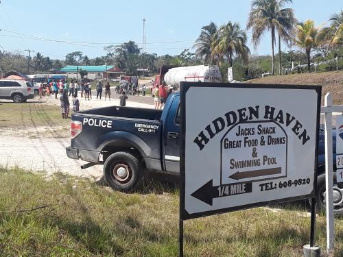 a police truck parked next to a sign at Hidden Haven in Unitedville