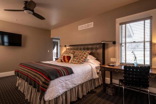 Katil atau katil-katil dalam bilik di Hotel Broad Ripple