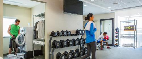 Γυμναστήριο ή/και όργανα γυμναστικής στο Home2 Suites By Hilton Joplin, MO