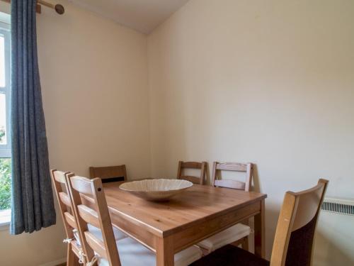 Bright & Tranquil Apartment Close to City Centre