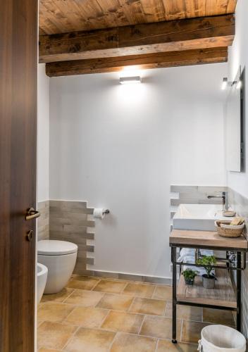Koupelna v ubytování ValleChiara B&B
