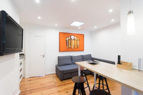 FLH Lx Factory Modern Flat