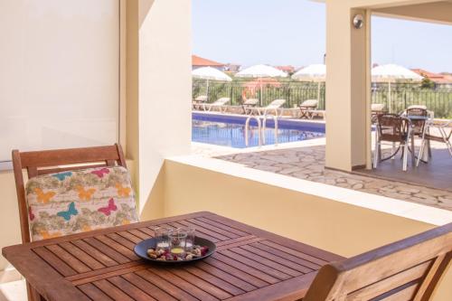 Hotel Aphroditeの敷地内または近くにあるプール