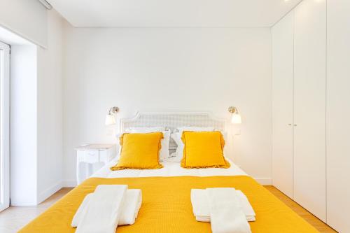 Wood Premium Downtown Apartment by DA'HOME