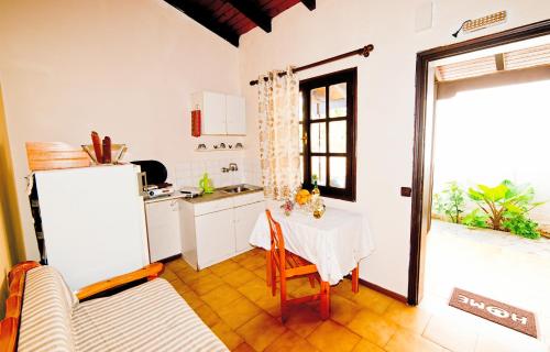 Gallery image of Marianthi Studios in Lassi