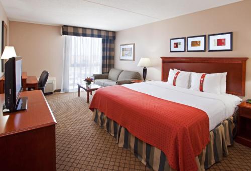 Holiday Inn Cincinnati-Eastgate, an IHG Hotel Image
