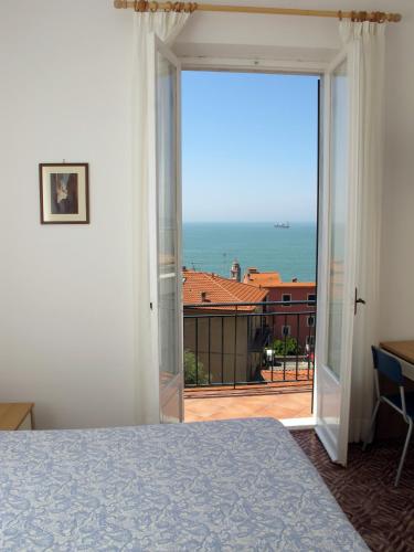 Gallery image of Miramaretellaro in Tellaro