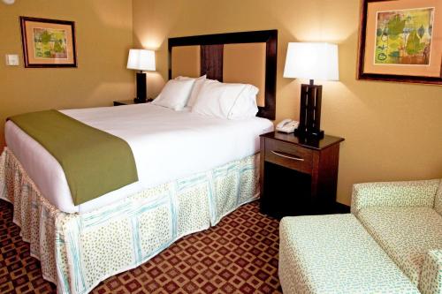 Holiday Inn Express Hotel & Suites Chaffee - Jacksonville West, an IHG Hotel Image