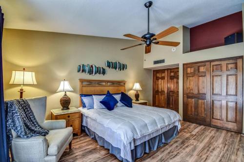 Кровать или кровати в номере Tatum Villa-Pool - Hot Tub - Resort living - Golf -Scottsdale