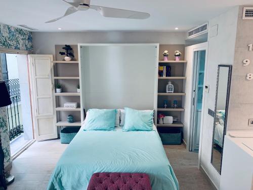 SevilleBnB Group- Cathedral area Studio, Parking optional