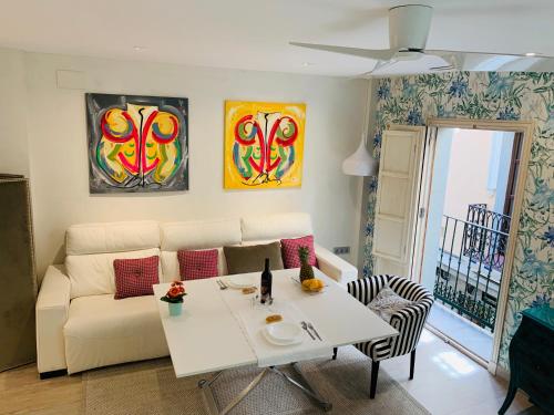 SevilleBnB Group- Cathedral area Studio, Parking optional