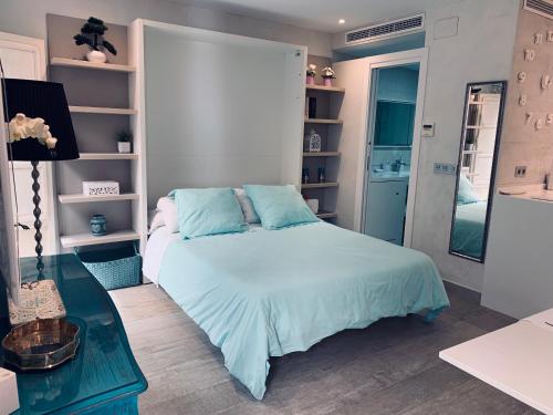 SevilleBnB Group- Cathedral area Studio, Parking optional