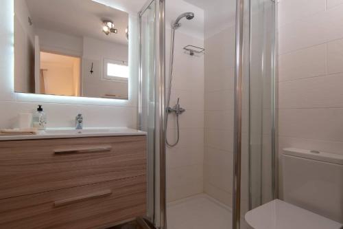 Koupelna v ubytování Fantastic 3 Bedroom Townhouse Golf Del Sur - The Palms Resort