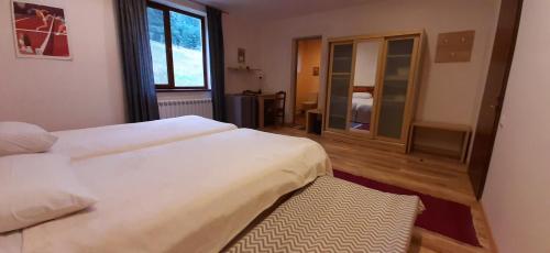 Fotografie z fotogalerie ubytování LerMont Guest House v destinaci Lermontovo