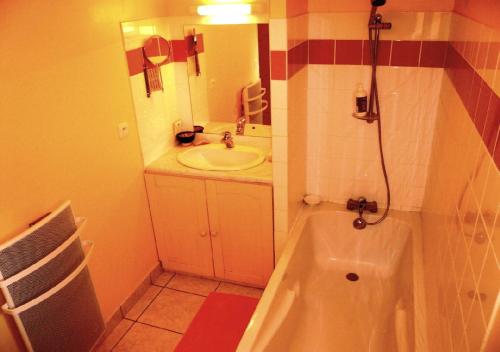 Koupelna v ubytování Logis de Chezelles