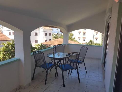 Foto dalla galleria di APARTMANI VIBOVEC Lana 305 a Lopar