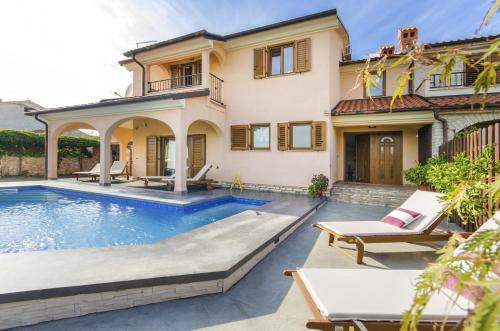 Villa Rose