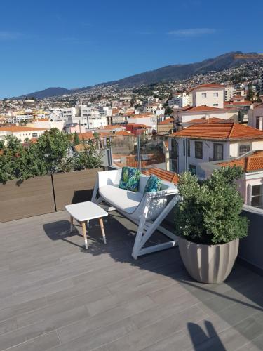 Five Design Rooftop by Storytellers
