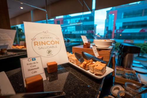 Toit hotelli aladel või selle läheduses