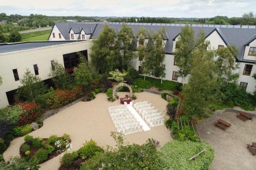 Zahrada ubytování Great National Hotel Ballina