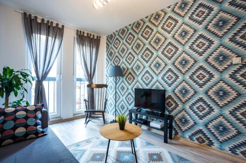 Modern Naive Downtown with free private garage-Fast WI-FI