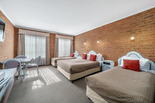 Katil atau katil-katil dalam bilik di Comfort Inn Heritage Wagga