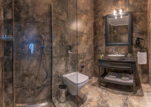 A bathroom at Hotel Marina Bay Göcek