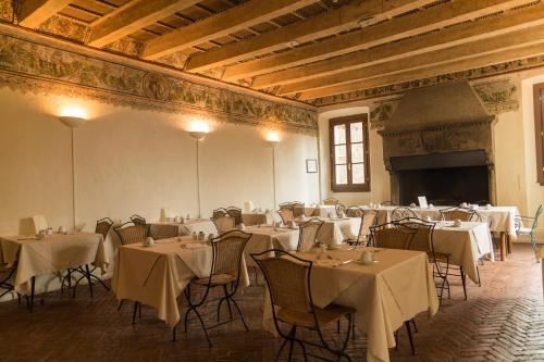 Restaurace v ubytování Hotel Villa Cipressi, by R Collection Hotels