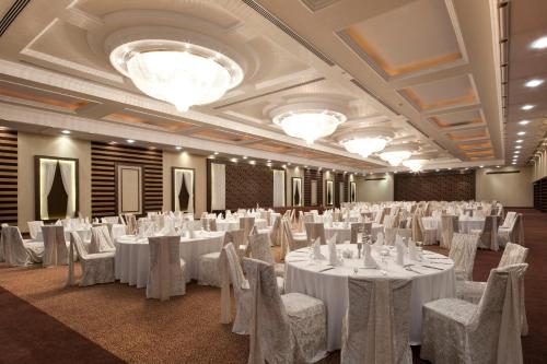 Εστιατόριο ή άλλο μέρος για φαγητό στο Ikbal Thermal Hotel & Spa Afyon