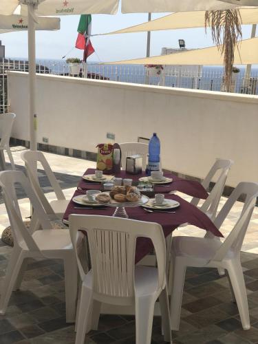 En balkon eller terrasse på La Ruota B&B