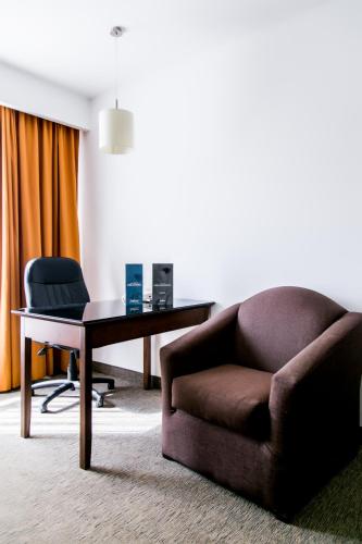 Un lugar para sentarse en Radisson Poliforum Plaza Hotel Leon