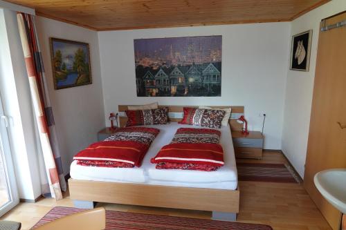 Postel nebo postele na pokoji v ubytování Ferienwohnung Grießer