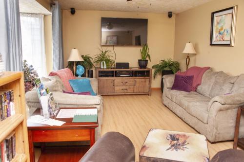 Tiga Bed and Breakfast – Photos 2