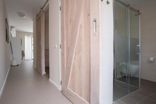 Imagen de la galería de Santvort Luxury Apartment with Private Parking, en Zandvoort