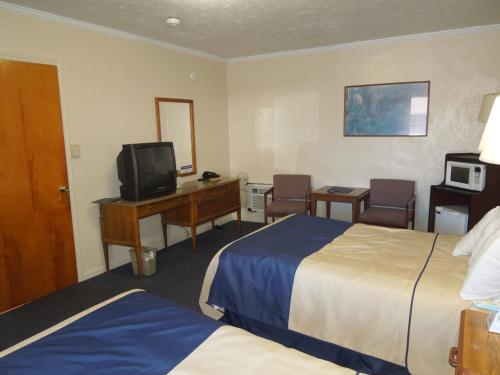 Μια τηλεόραση ή/και κέντρο ψυχαγωγίας στο Arlington Inn