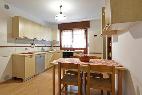 Η κουζίνα ή μικρή κουζίνα στο In Valle - Alloggio vacanze