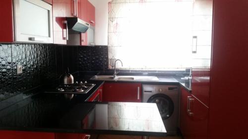 Una cocina o cocineta en Smir Park