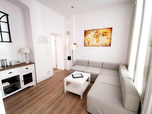 FRITZ by ROCKCHAIR Apartments l SUPERHOST Status l 3 Bedrooms Boxspringbeds 2 Bathrooms 2 Kitchen - Cozy Family & Business Flair welcomes you! photo 50