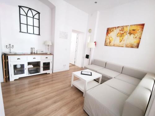 FRITZ by ROCKCHAIR Apartments l SUPERHOST Status l 3 Bedrooms Boxspringbeds 2 Bathrooms 2 Kitchen - Cozy Family & Business Flair welcomes you! photo 33