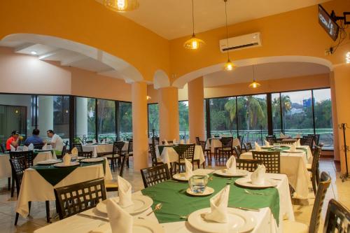 Restorāns vai citas vietas, kur ieturēt maltīti, naktsmītnē Hotel Costa Brava
