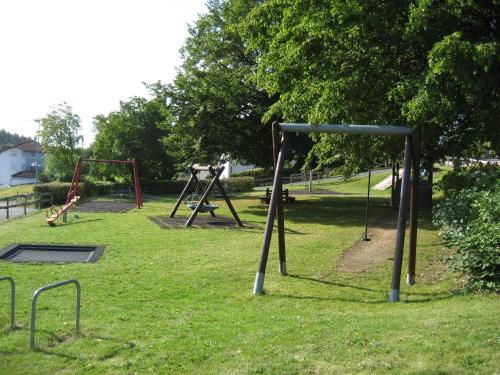 Zona de juegos infantil en Ferienhaus Zum Talblick