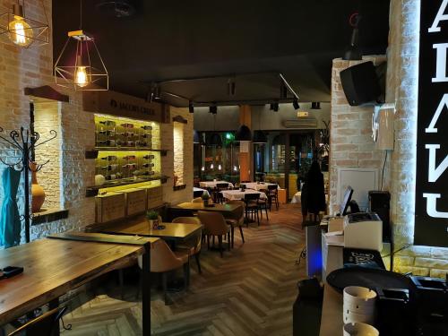 Εστιατόριο ή άλλο μέρος για φαγητό στο Mihailo hotel Andjela