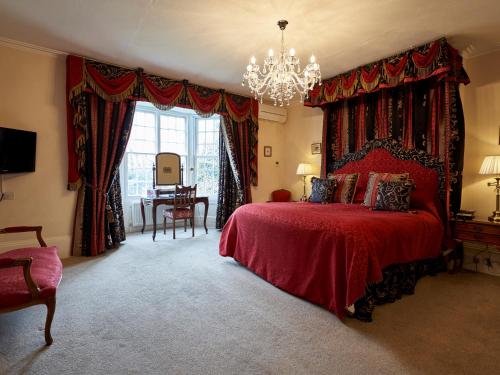 Katil atau katil-katil dalam bilik di Hempstead House Hotel & Restaurant