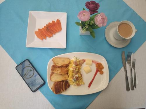 Comida en el hotel o alrededores