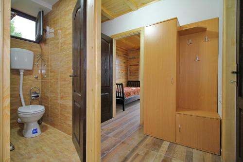 Koupelna v ubytování Tara lake apartments