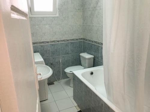 Koupelna v ubytování Cosy apartment @ La marsa Corniche-Beach