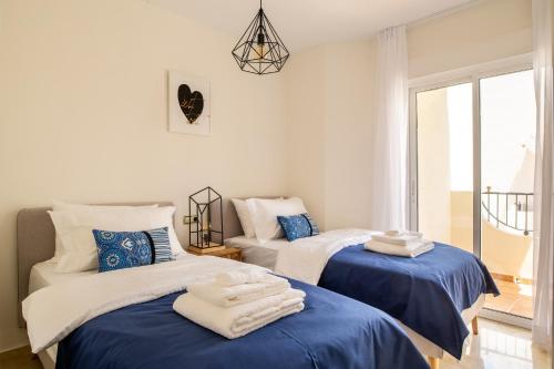 STYLISH TOWNHOUSE IN BEACHFRONT COMPLEX photo 19
