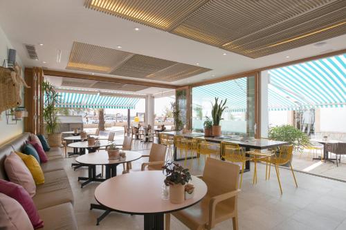 Posezení v ubytování La Goleta Hotel de Mar - Adults Only
